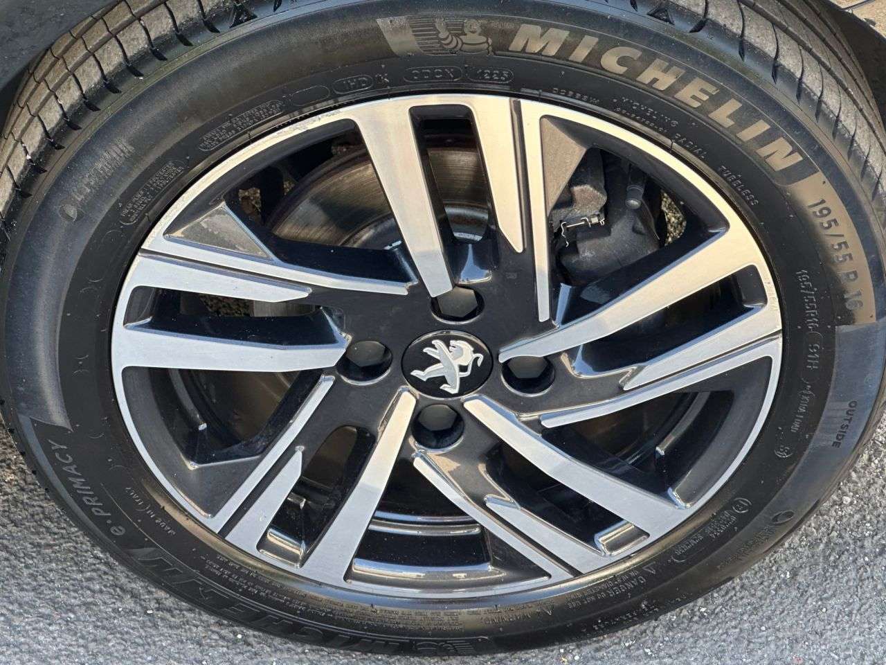 2023 PEUGEOT 208 2023 PEUGEOT 208