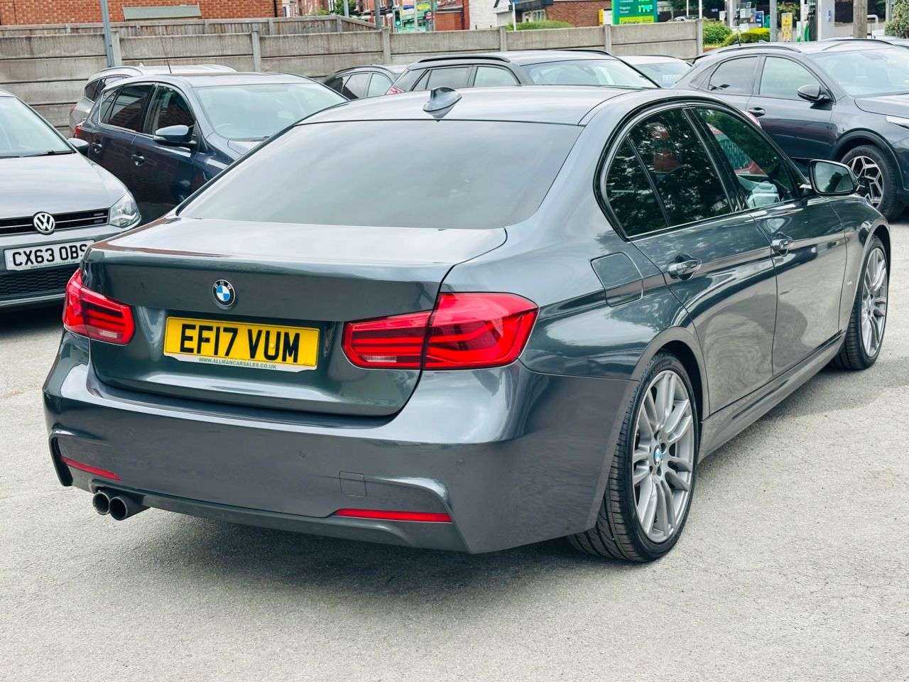 A 2017 BMW 3 SERIES 2.0 330e 7.6kWh M Sport Saloon 4dr Petrol Plug-in Hybrid Auto Euro 6 (s/s) A 2017 BMW 3 SERIES 2.0 330e 7.6kWh M Sport Saloon 4dr Petrol Plug-in Hybrid Auto Euro 6 (s/s)