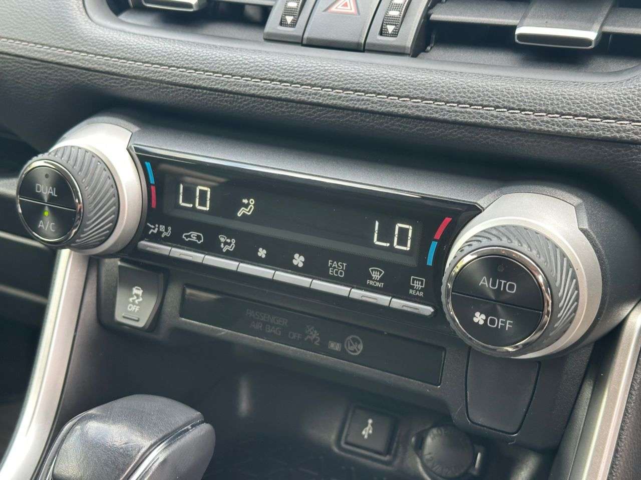 2020 TOYOTA RAV4 2020 TOYOTA RAV4