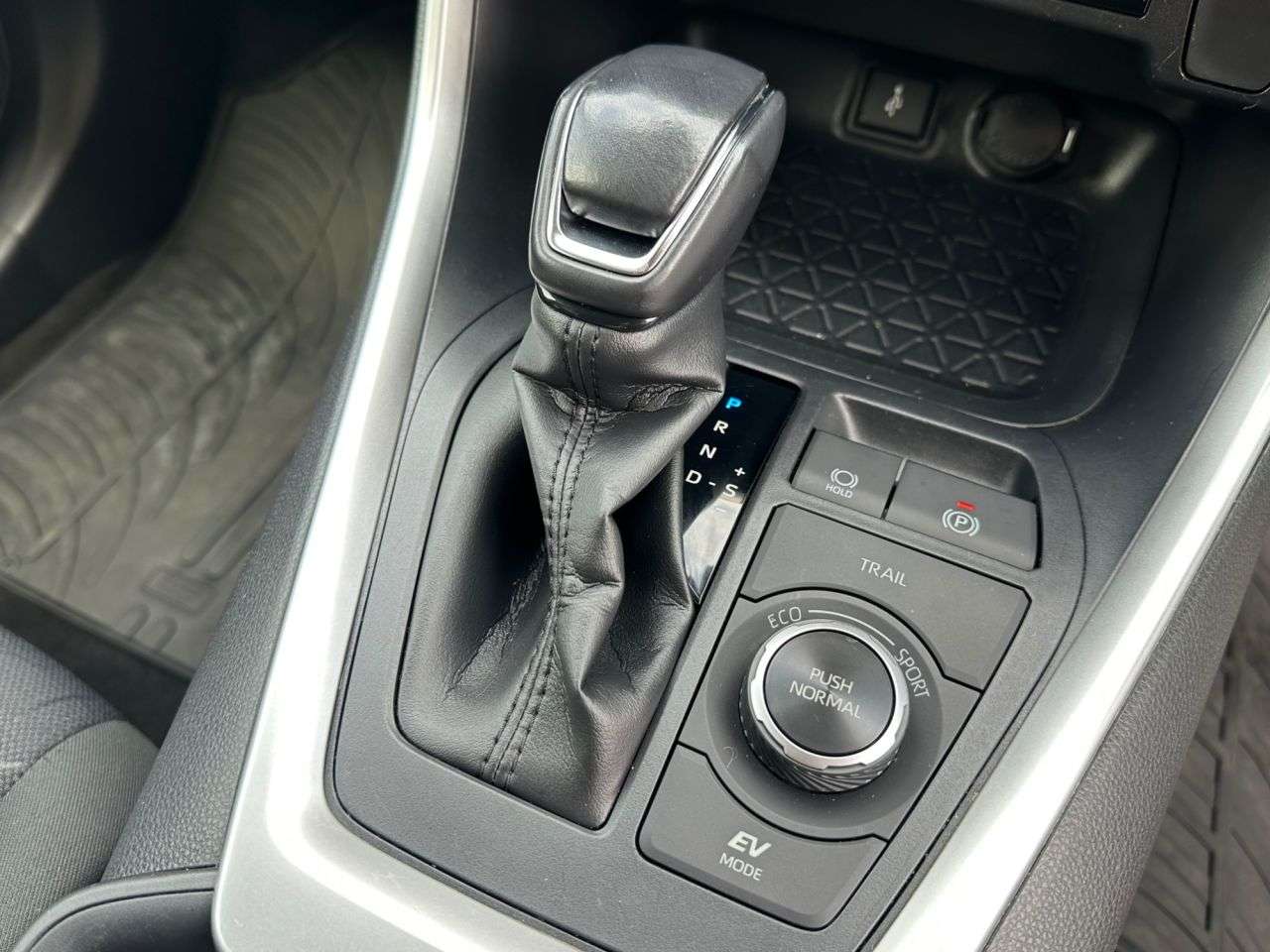 2020 TOYOTA RAV4 2020 TOYOTA RAV4