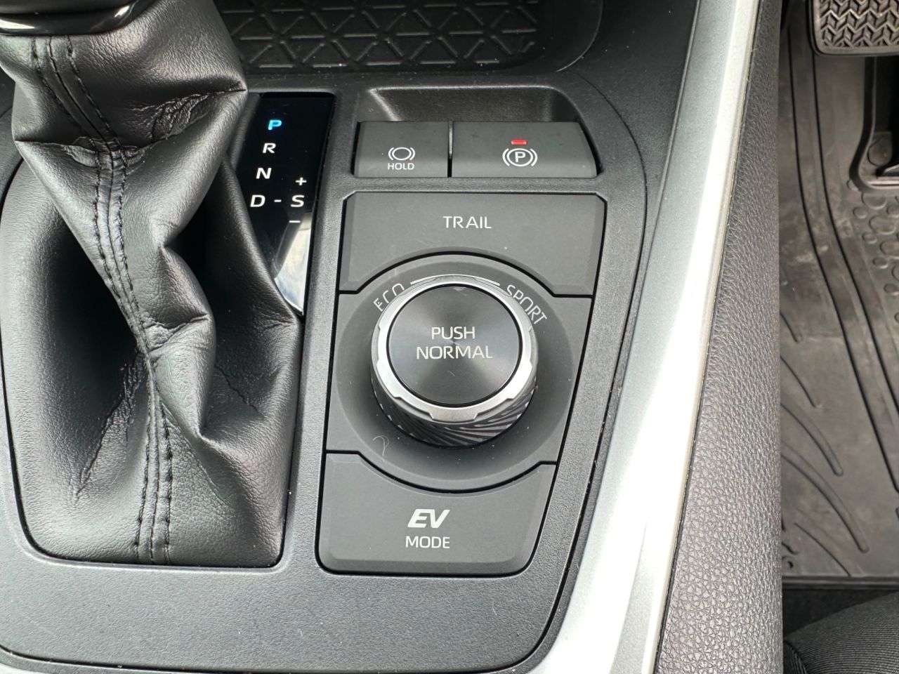 2020 TOYOTA RAV4 2020 TOYOTA RAV4