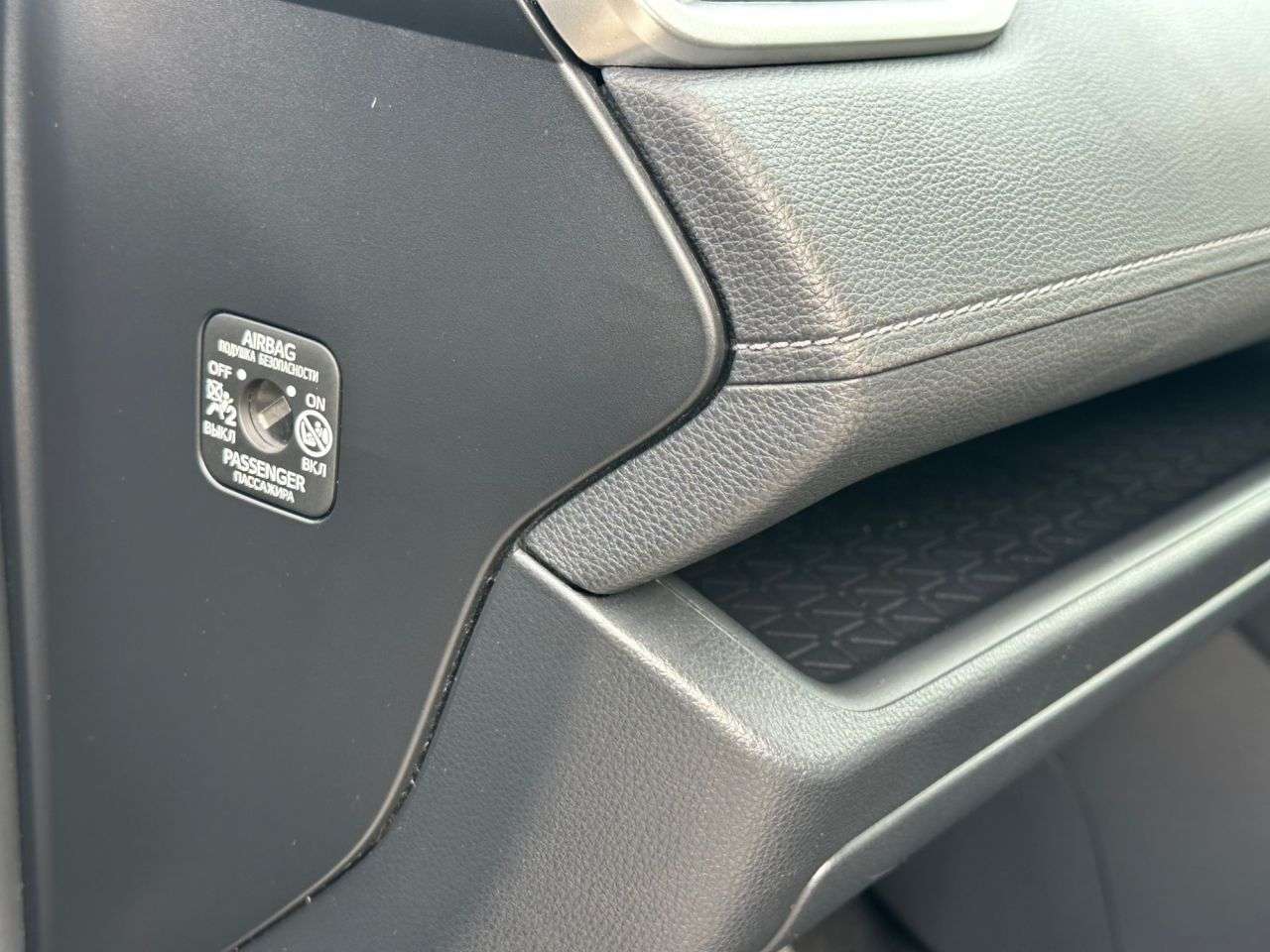 2020 TOYOTA RAV4 2020 TOYOTA RAV4