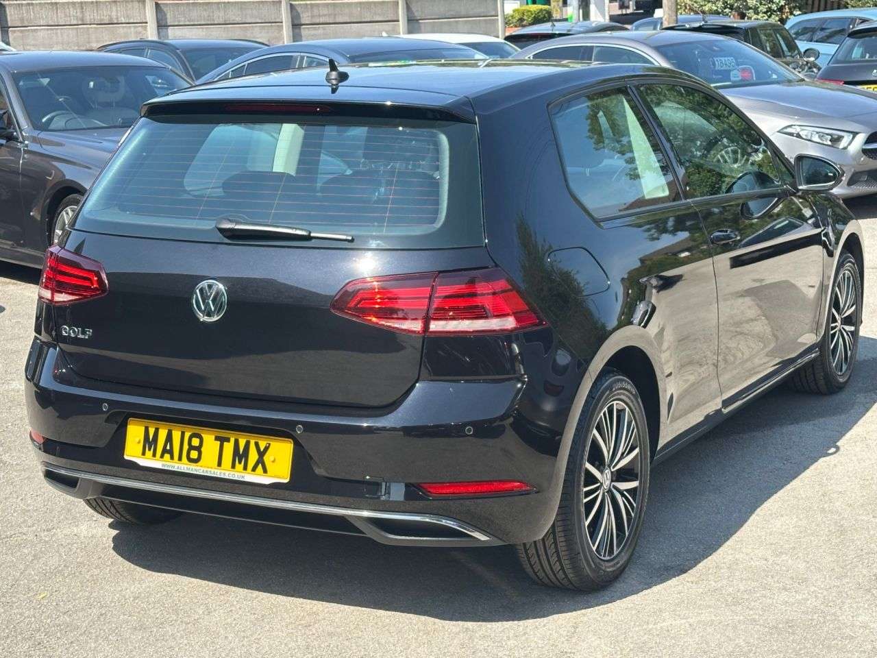 A 2018 VOLKSWAGEN GOLF 1.4 TSI SE Hatchback 3dr Petrol Manual Euro 6 (s/s) (125 ps) A 2018 VOLKSWAGEN GOLF 1.4 TSI SE Hatchback 3dr Petrol Manual Euro 6 (s/s) (125 ps)