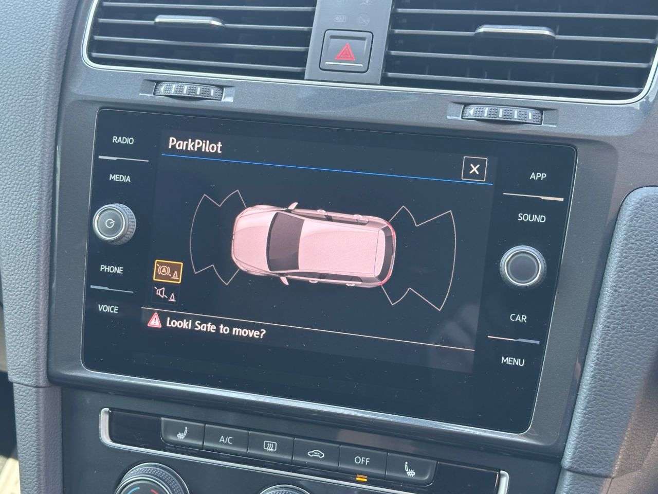 2018 VOLKSWAGEN GOLF 2018 VOLKSWAGEN GOLF