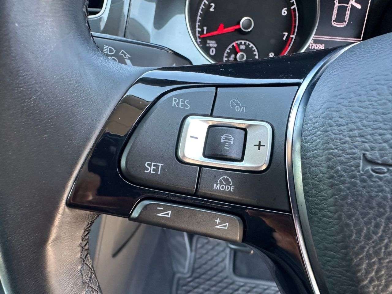 2018 VOLKSWAGEN GOLF 2018 VOLKSWAGEN GOLF