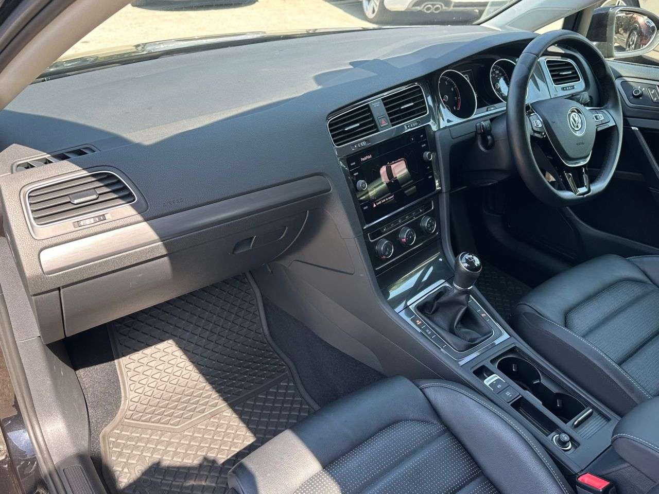 2018 VOLKSWAGEN GOLF 2018 VOLKSWAGEN GOLF