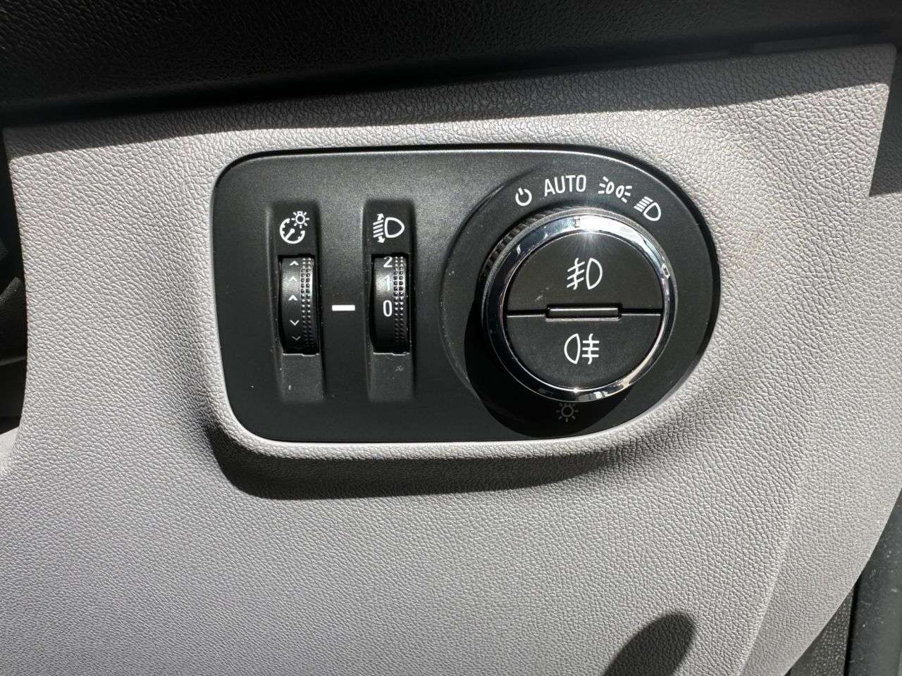 2015 VAUXHALL CORSA 2015 VAUXHALL CORSA