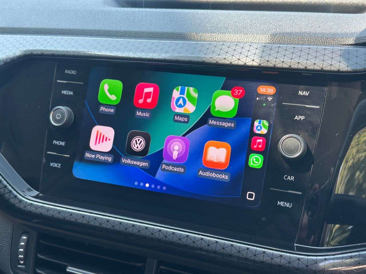 A 2019 VOLKSWAGEN T-CROSS 1.0 TSI SEL SUV 5dr Petrol Manual Euro 6 (s/s) (115 ps) A 2019 VOLKSWAGEN T-CROSS 1.0 TSI SEL SUV 5dr Petrol Manual Euro 6 (s/s) (115 ps)