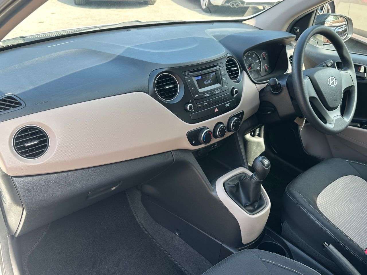 2015 HYUNDAI I10 2015 HYUNDAI I10