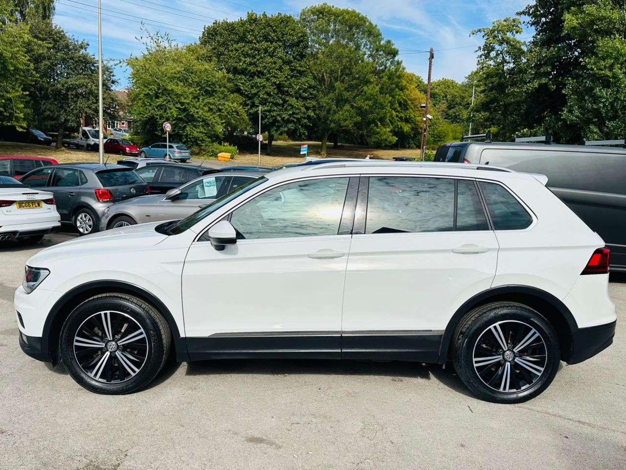 2018 VOLKSWAGEN TIGUAN 2018 VOLKSWAGEN TIGUAN