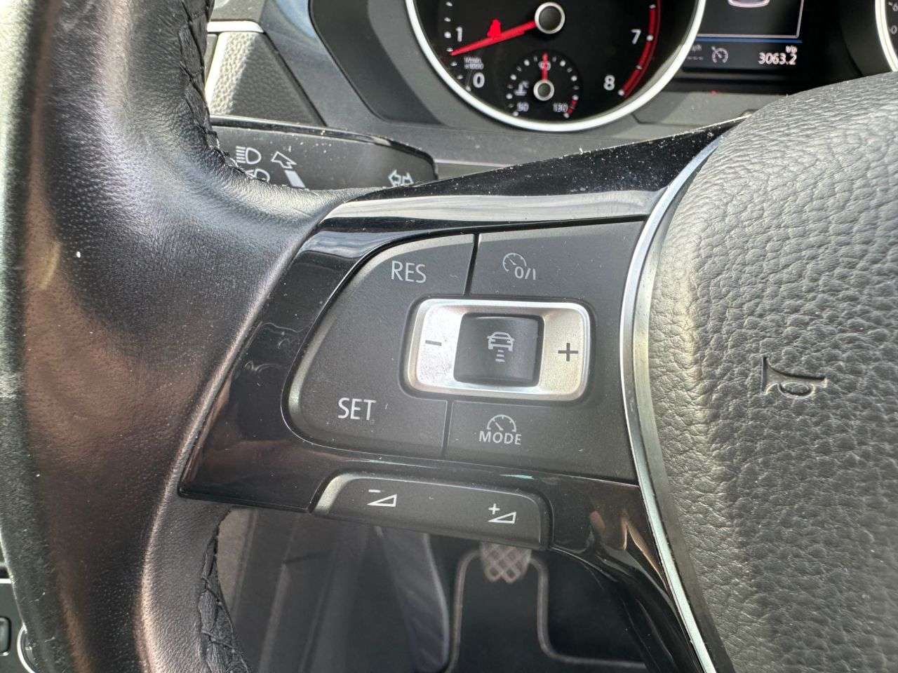 2018 VOLKSWAGEN TIGUAN 2018 VOLKSWAGEN TIGUAN