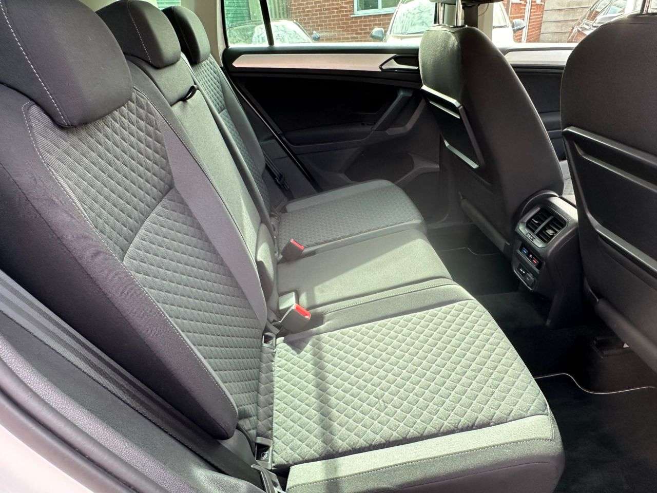 2018 VOLKSWAGEN TIGUAN 2018 VOLKSWAGEN TIGUAN