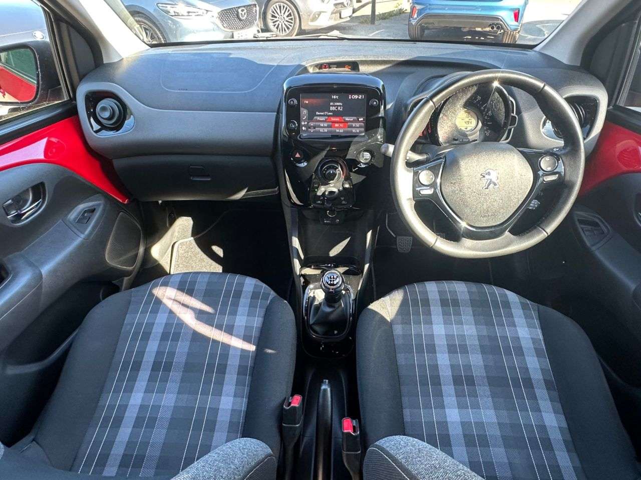 A 2018 PEUGEOT 108 1.0 Allure Hatchback 5dr Petrol Manual Euro 6 (72 ps) A 2018 PEUGEOT 108 1.0 Allure Hatchback 5dr Petrol Manual Euro 6 (72 ps)
