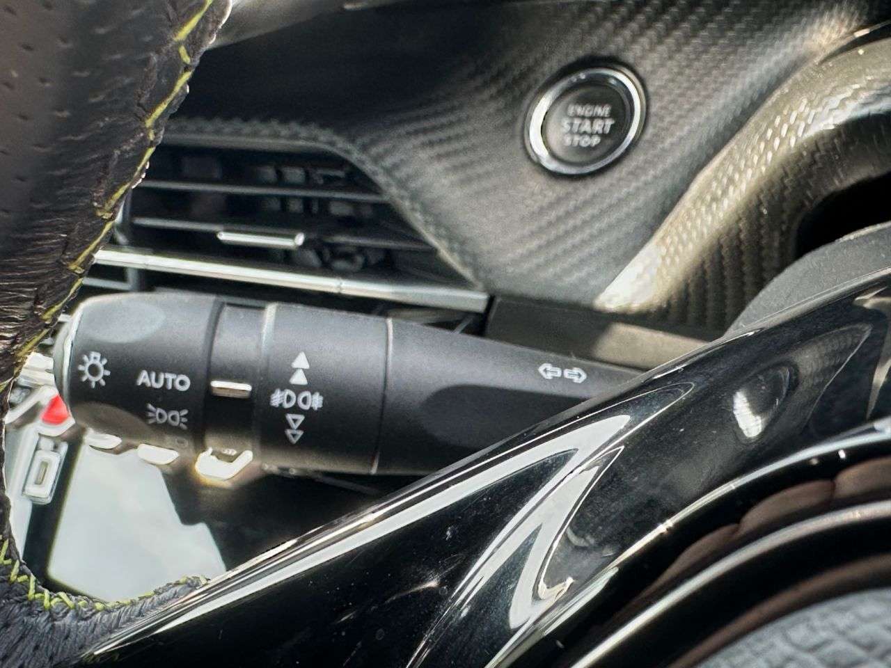 2021 PEUGEOT 2008 2021 PEUGEOT 2008