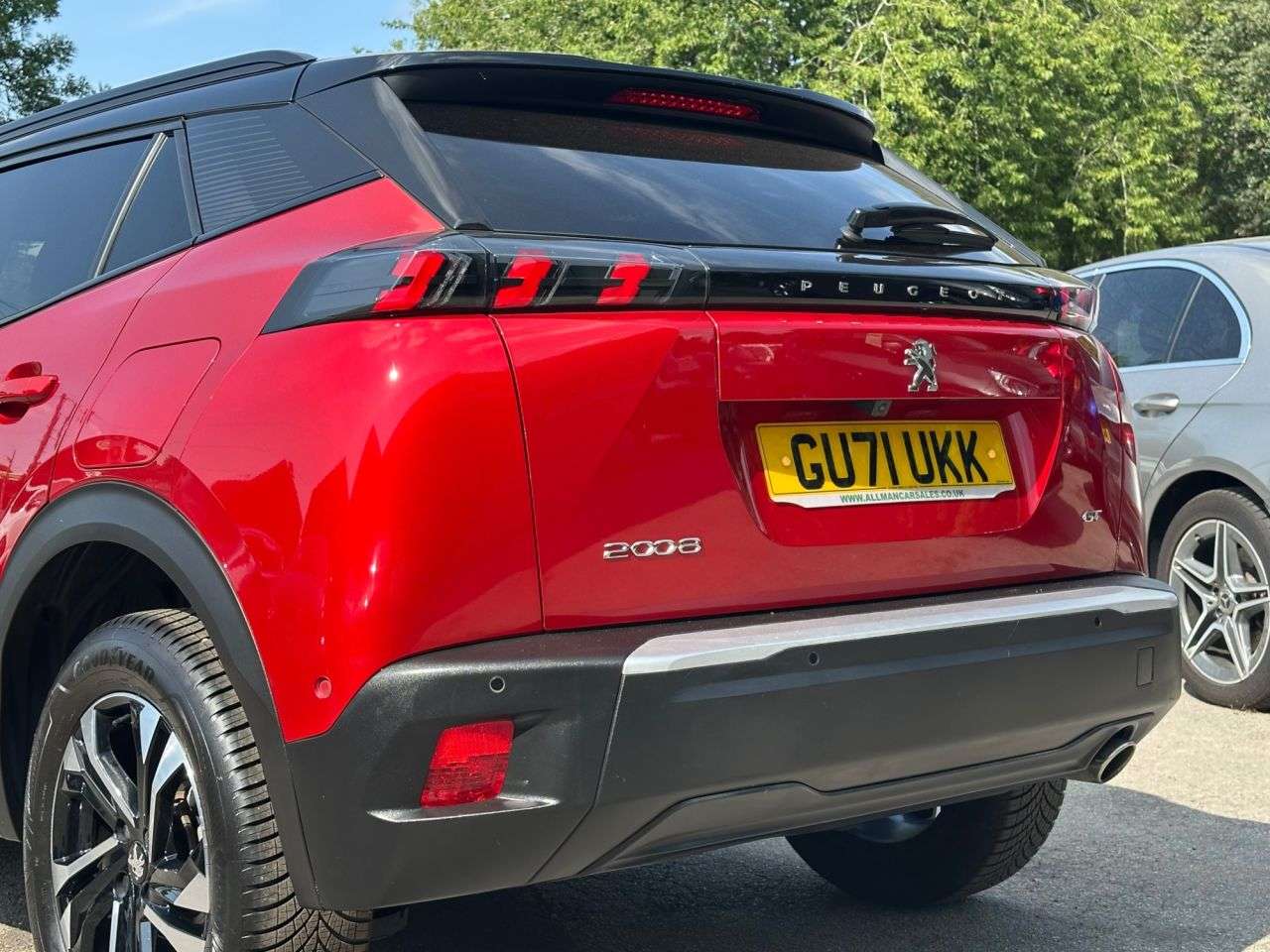 2021 PEUGEOT 2008 2021 PEUGEOT 2008