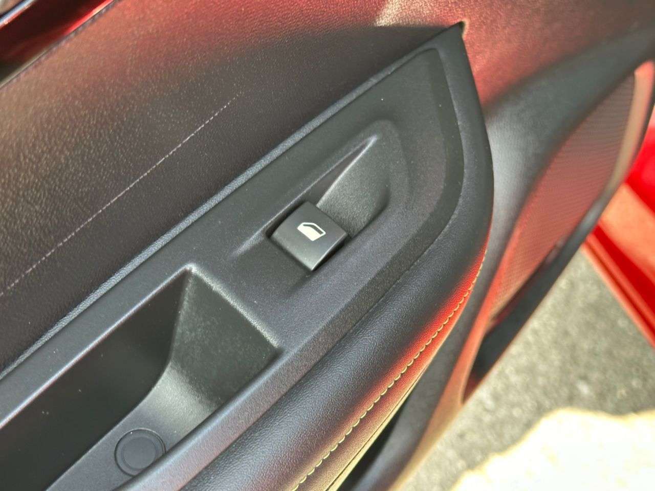 2021 PEUGEOT 2008 2021 PEUGEOT 2008