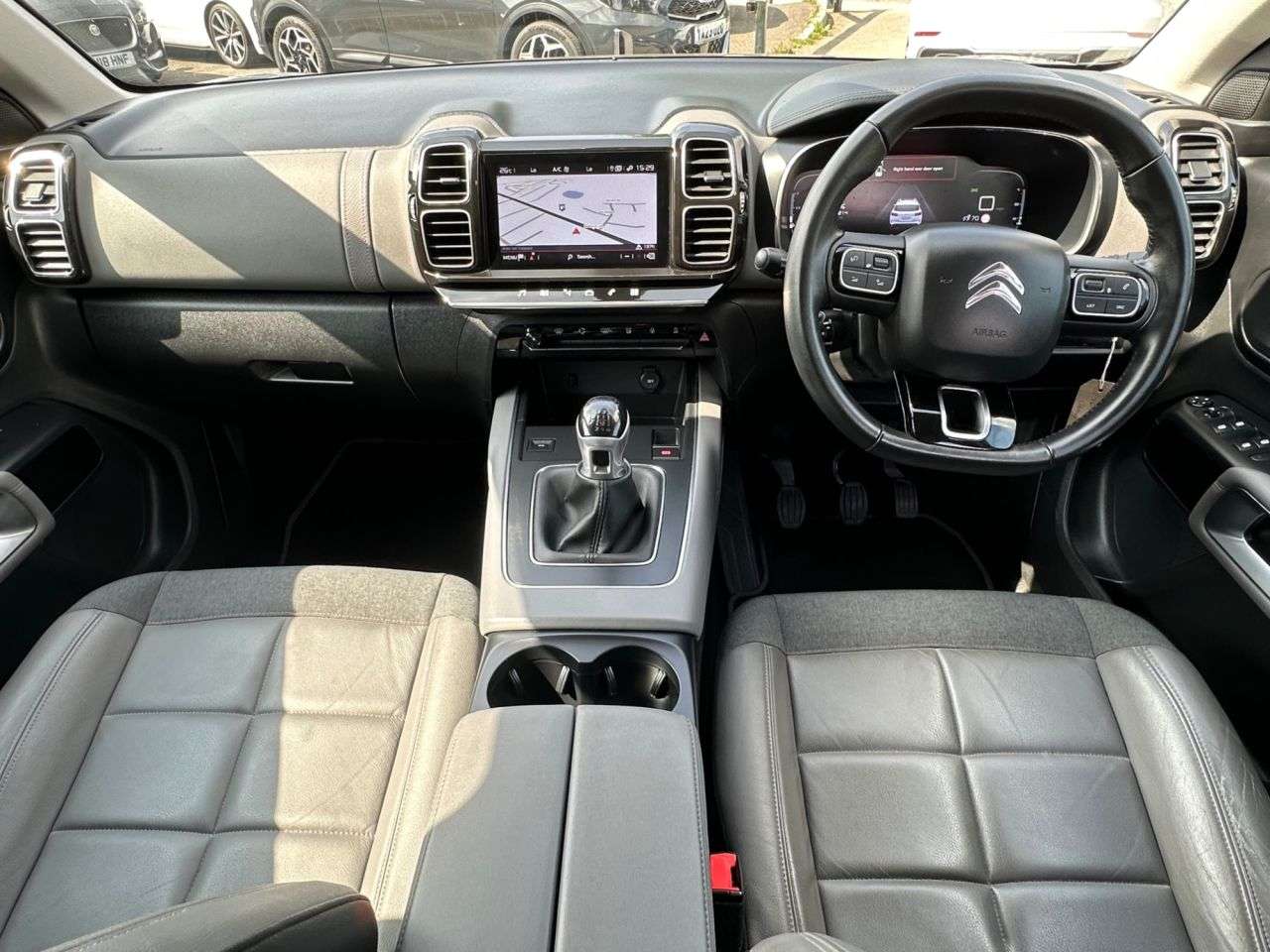 A 2019 CITROEN C5 AIRCROSS PURETECH FLAIR S/S A 2019 CITROEN C5 AIRCROSS PURETECH FLAIR S/S