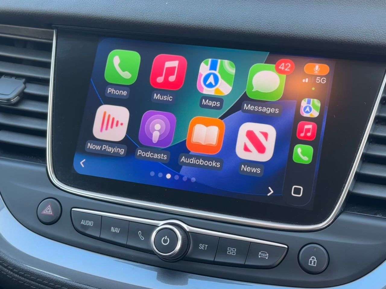 A 2019 VAUXHALL GRANDLAND X 1.2 Turbo GPF Sport Nav SUV 5dr Petrol Auto Euro 6 (s/s) (130 ps) A 2019 VAUXHALL GRANDLAND X 1.2 Turbo GPF Sport Nav SUV 5dr Petrol Auto Euro 6 (s/s) (130 ps)