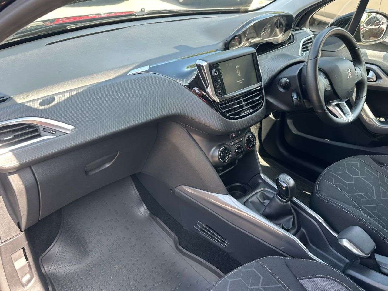 2016 PEUGEOT 2008 2016 PEUGEOT 2008