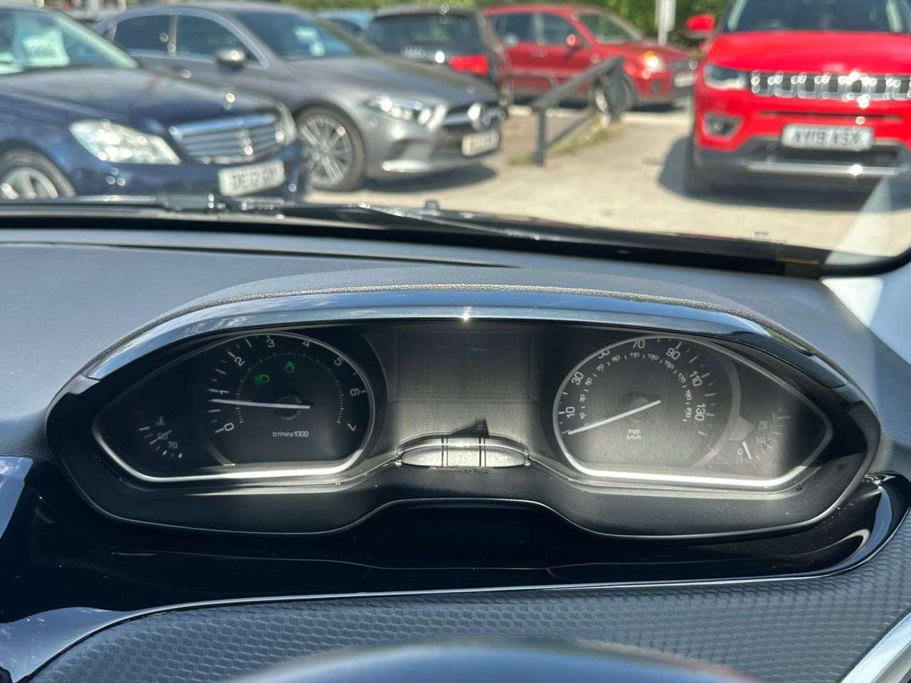 2016 PEUGEOT 2008 2016 PEUGEOT 2008