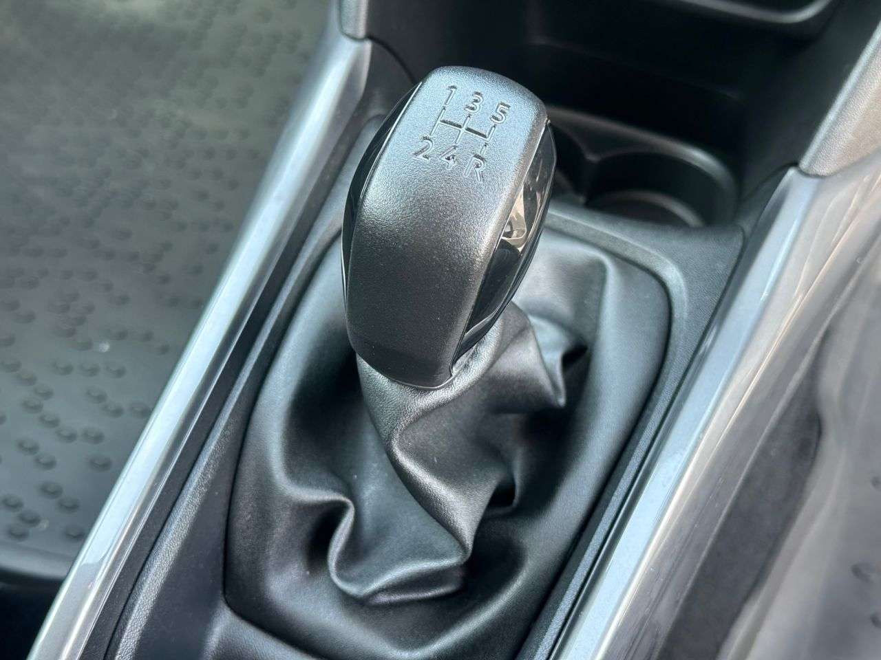2016 PEUGEOT 2008 2016 PEUGEOT 2008