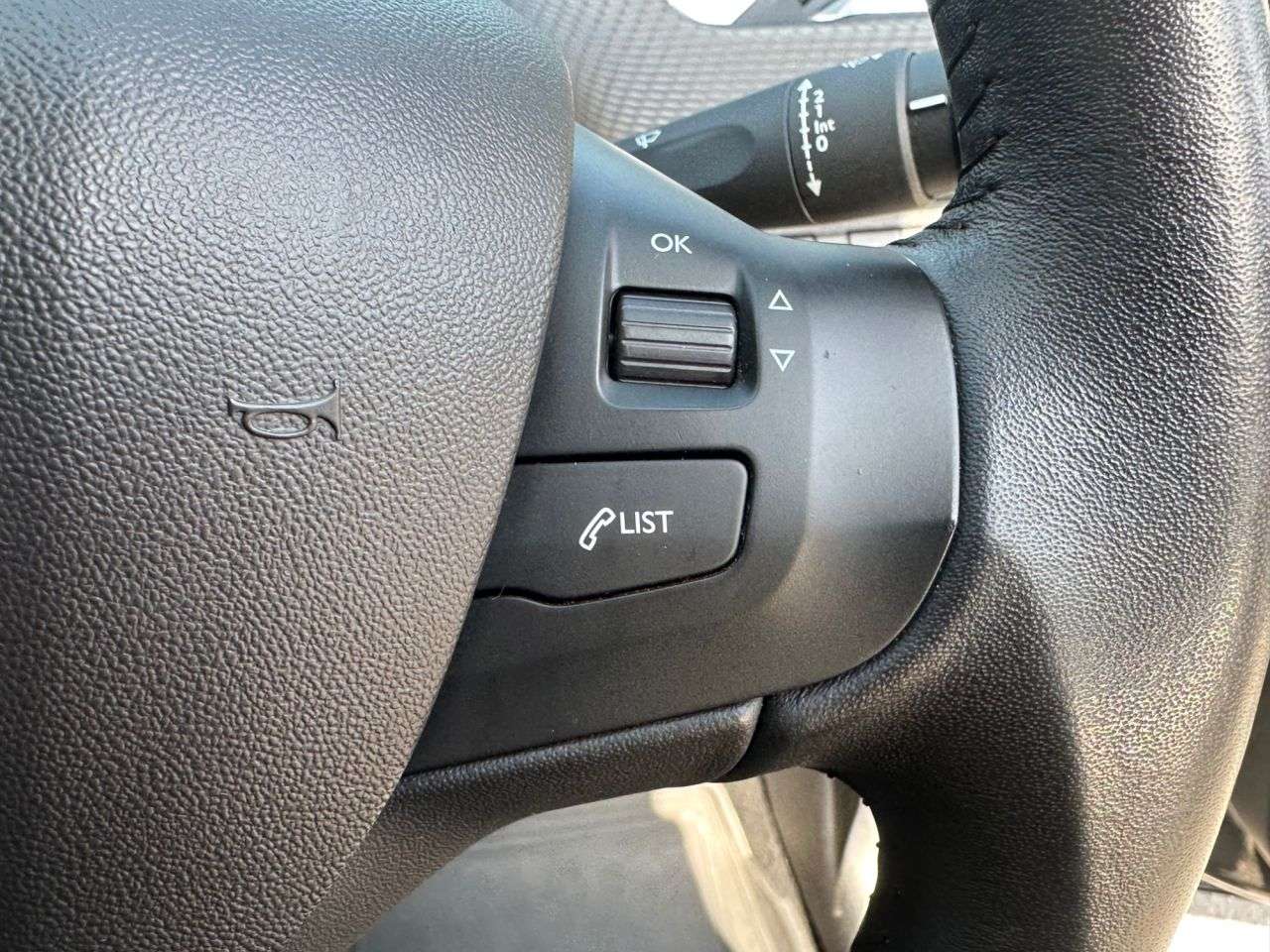 2016 PEUGEOT 2008 2016 PEUGEOT 2008