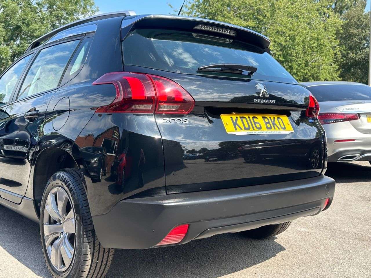 2016 PEUGEOT 2008 2016 PEUGEOT 2008