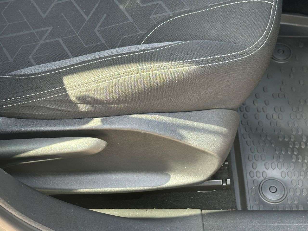 2016 PEUGEOT 2008 2016 PEUGEOT 2008