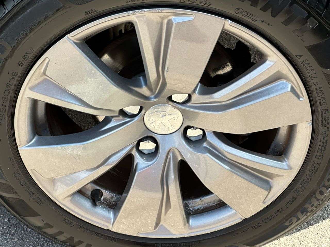 2016 PEUGEOT 2008 2016 PEUGEOT 2008