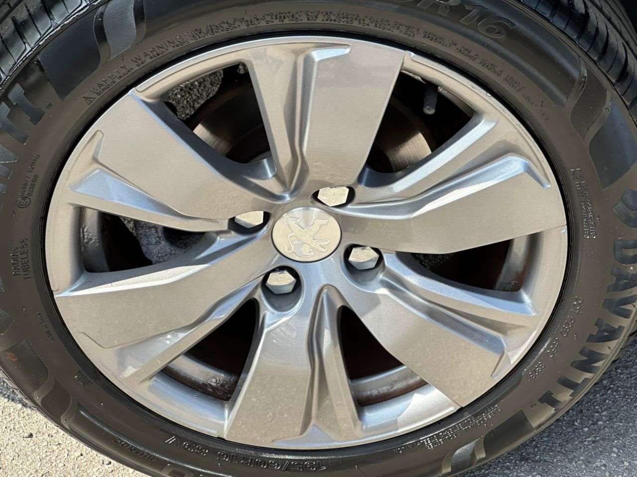 2016 PEUGEOT 2008 2016 PEUGEOT 2008