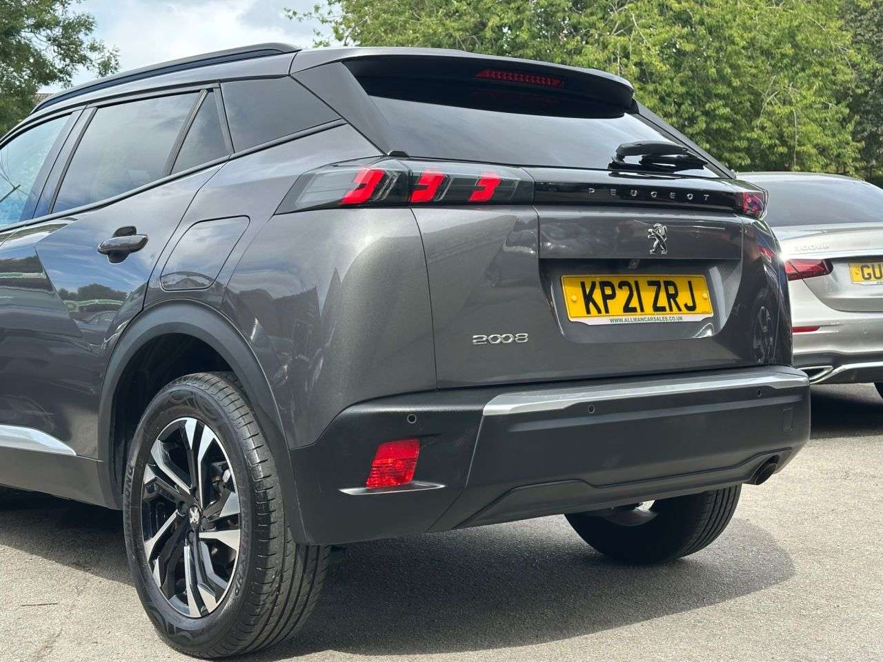 2021 PEUGEOT 2008 2021 PEUGEOT 2008