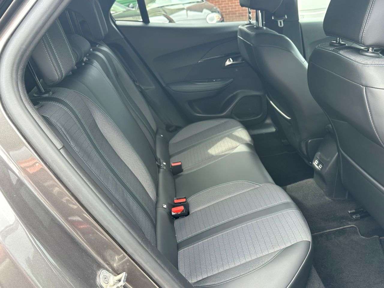 2021 PEUGEOT 2008 2021 PEUGEOT 2008