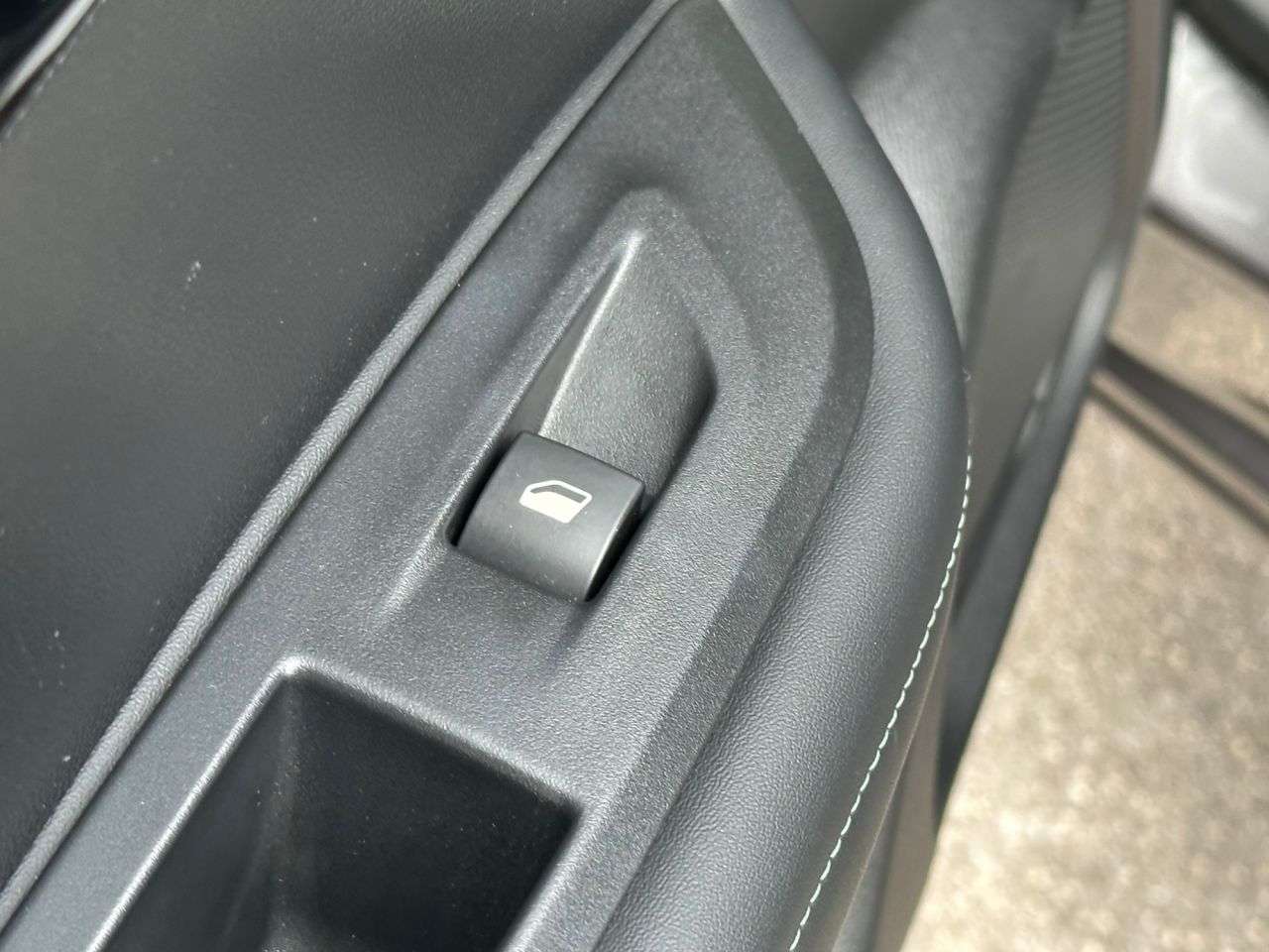 2021 PEUGEOT 2008 2021 PEUGEOT 2008
