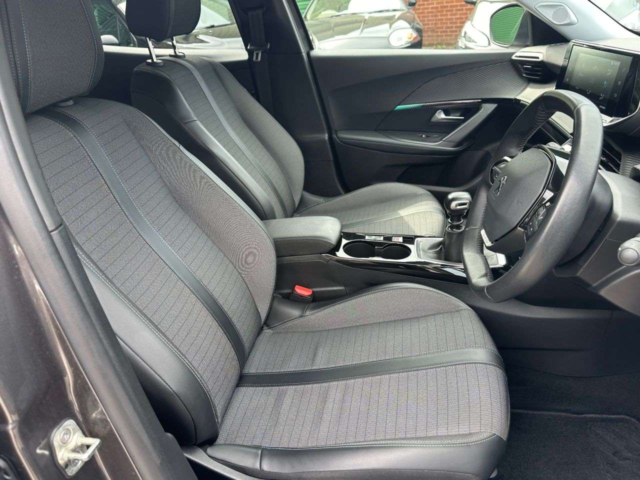 2021 PEUGEOT 2008 2021 PEUGEOT 2008