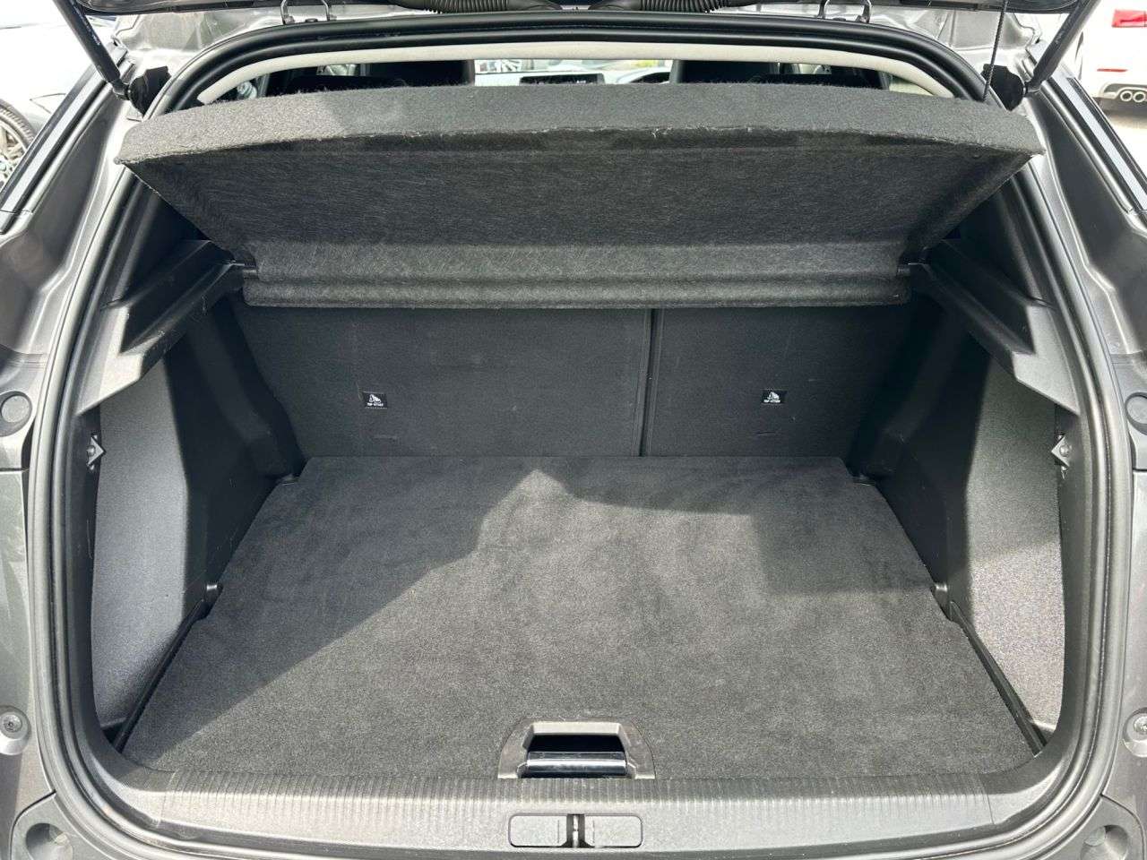 2021 PEUGEOT 2008 2021 PEUGEOT 2008