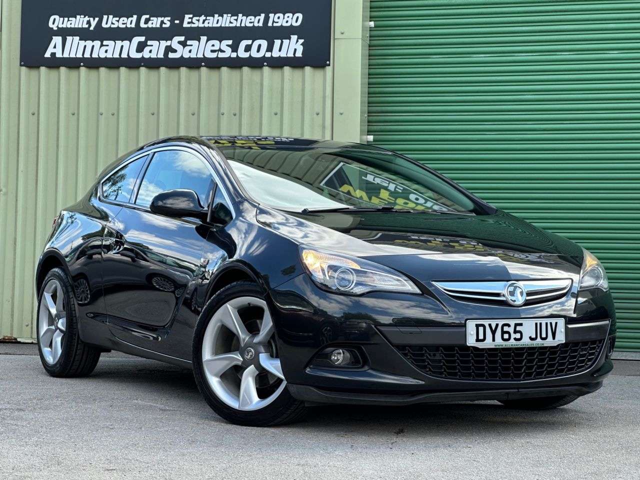 A 2016 VAUXHALL ASTRA GTC 1.4i Turbo SRi Coupe 3dr Petrol Manual Euro 6 (s/s) (140 ps) A 2016 VAUXHALL ASTRA GTC 1.4i Turbo SRi Coupe 3dr Petrol Manual Euro 6 (s/s) (140 ps)