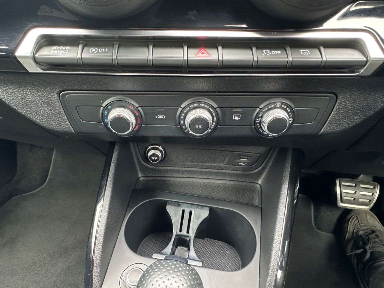 2020 AUDI Q2 2020 AUDI Q2