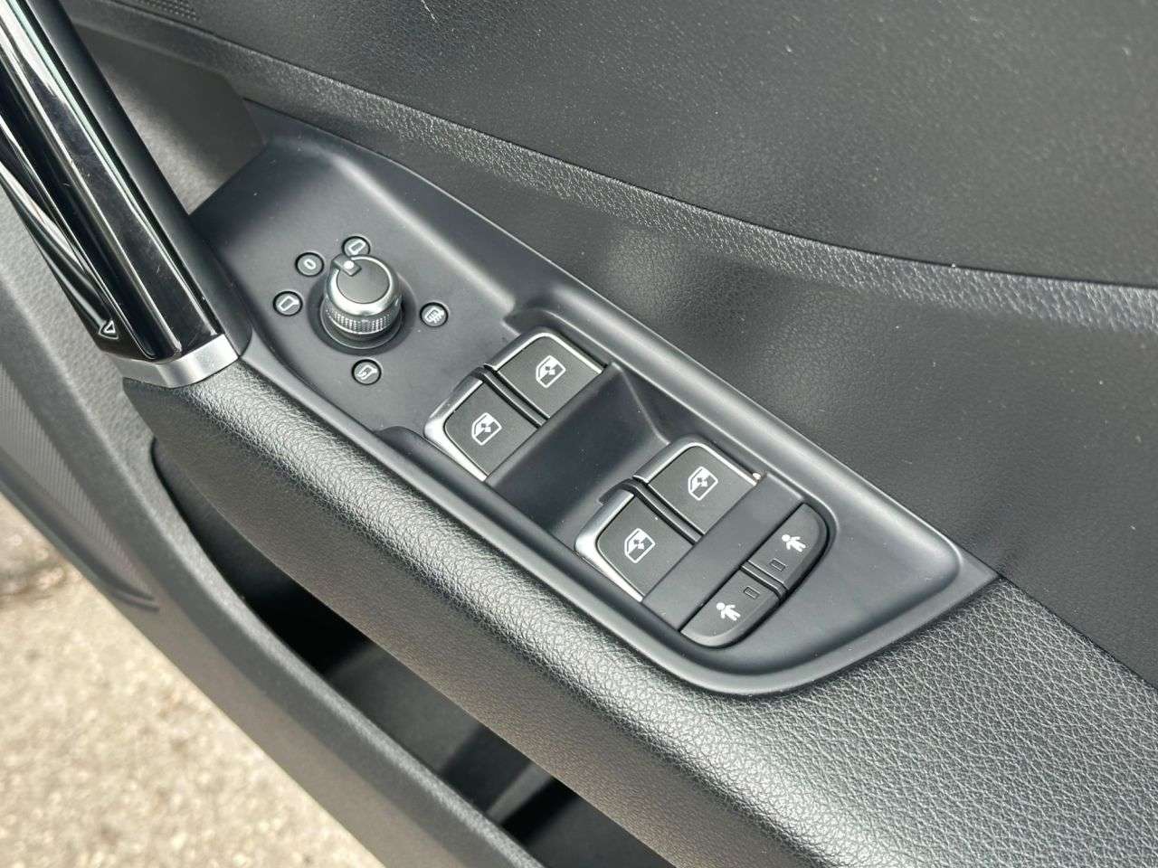 2020 AUDI Q2 2020 AUDI Q2
