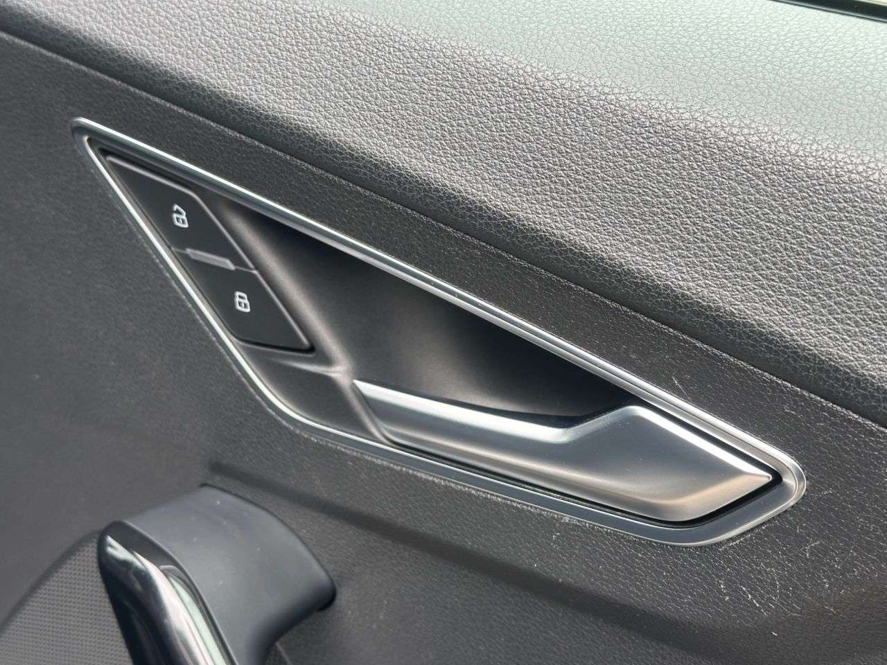 2020 AUDI Q2 2020 AUDI Q2