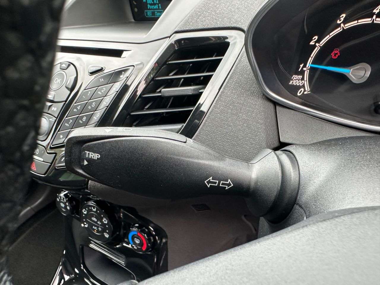 2015 FORD FIESTA 2015 FORD FIESTA