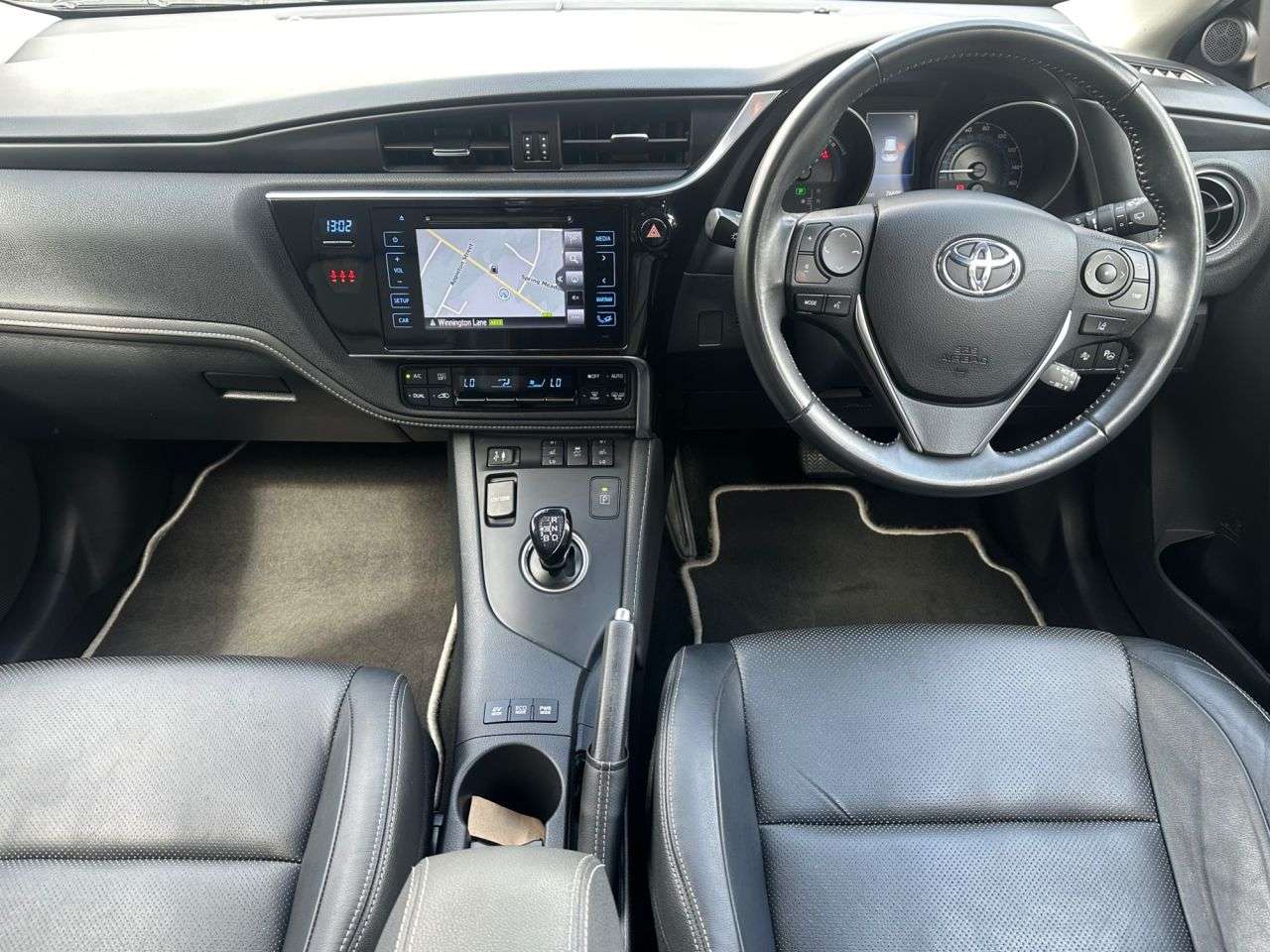 A 2018 TOYOTA AURIS 1.8 VVT-h Excel Hatchback 5dr Petrol Hybrid CVT Euro 6 (s/s) (136 ps) A 2018 TOYOTA AURIS 1.8 VVT-h Excel Hatchback 5dr Petrol Hybrid CVT Euro 6 (s/s) (136 ps)