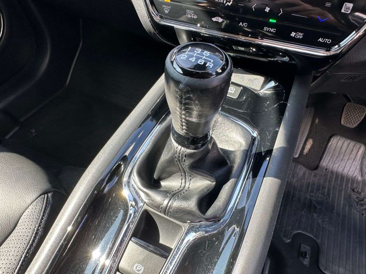 2015 HONDA HR-V 2015 HONDA HR-V