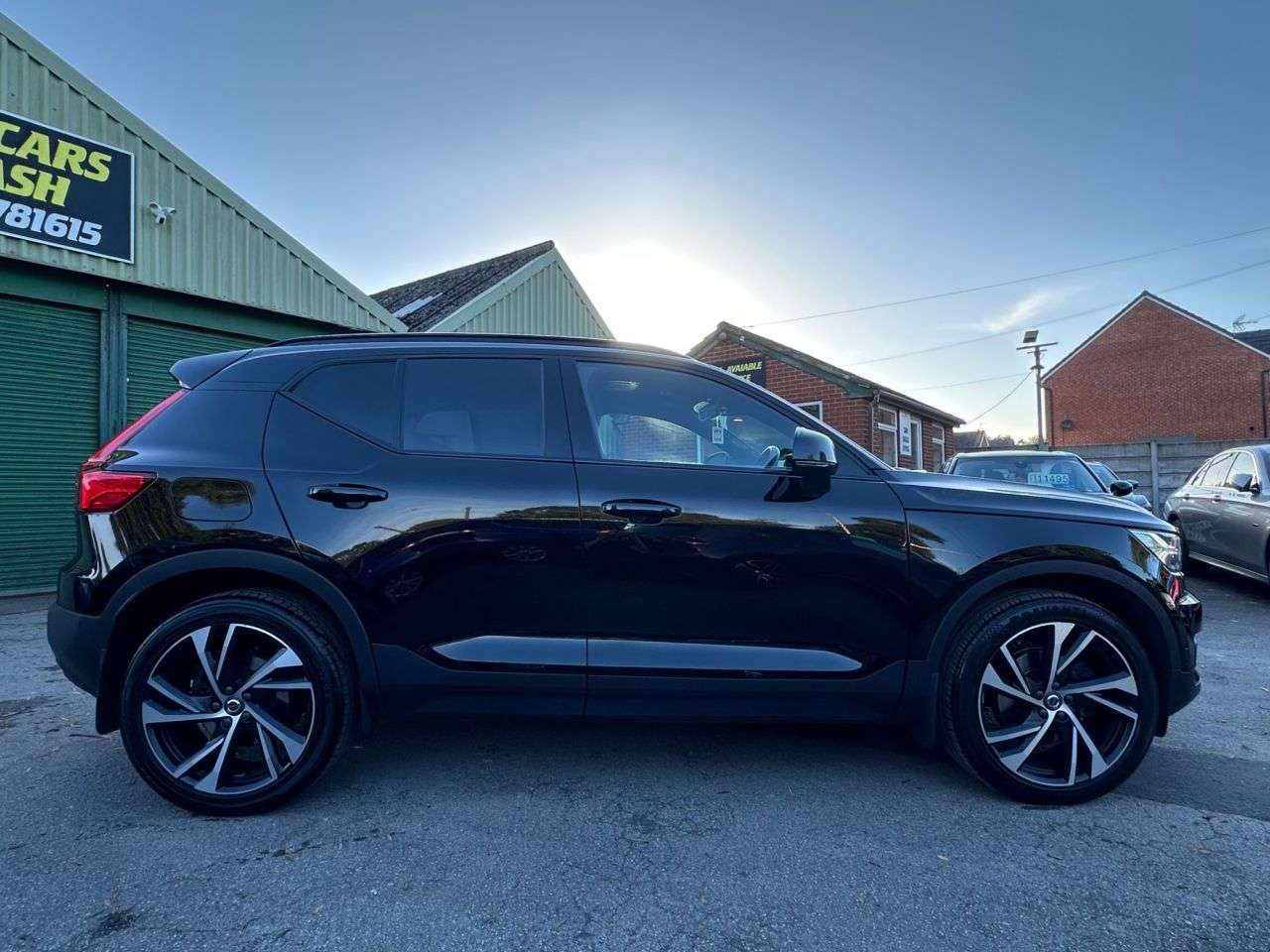 2020 VOLVO XC40 2020 VOLVO XC40