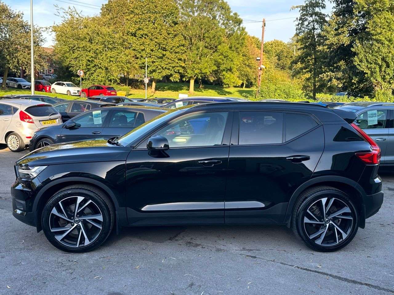 2020 VOLVO XC40 2020 VOLVO XC40