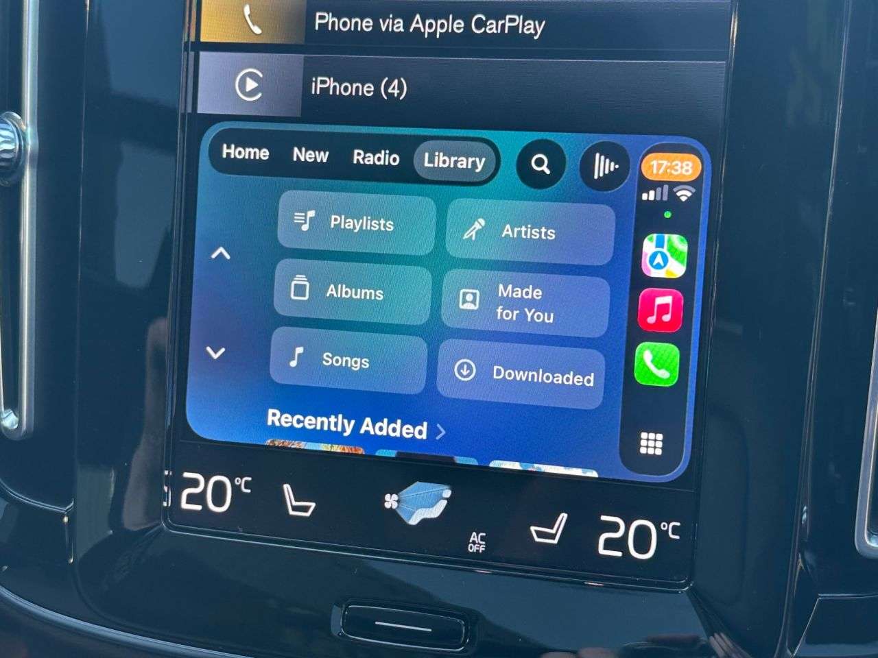 2020 VOLVO XC40 2020 VOLVO XC40