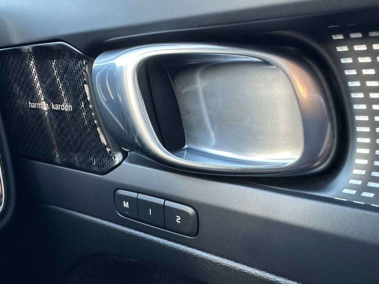 2020 VOLVO XC40 2020 VOLVO XC40