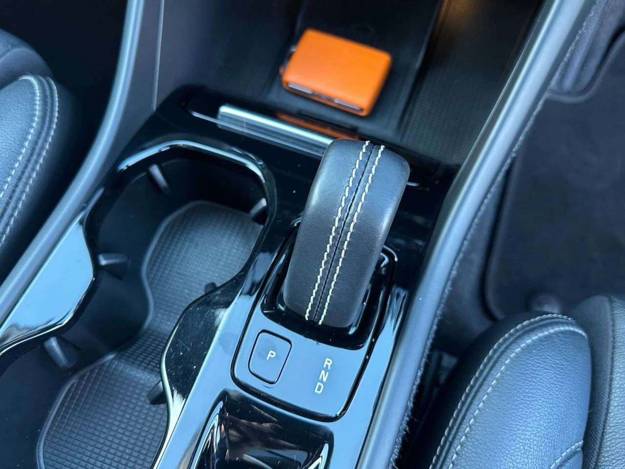 2020 VOLVO XC40 2020 VOLVO XC40