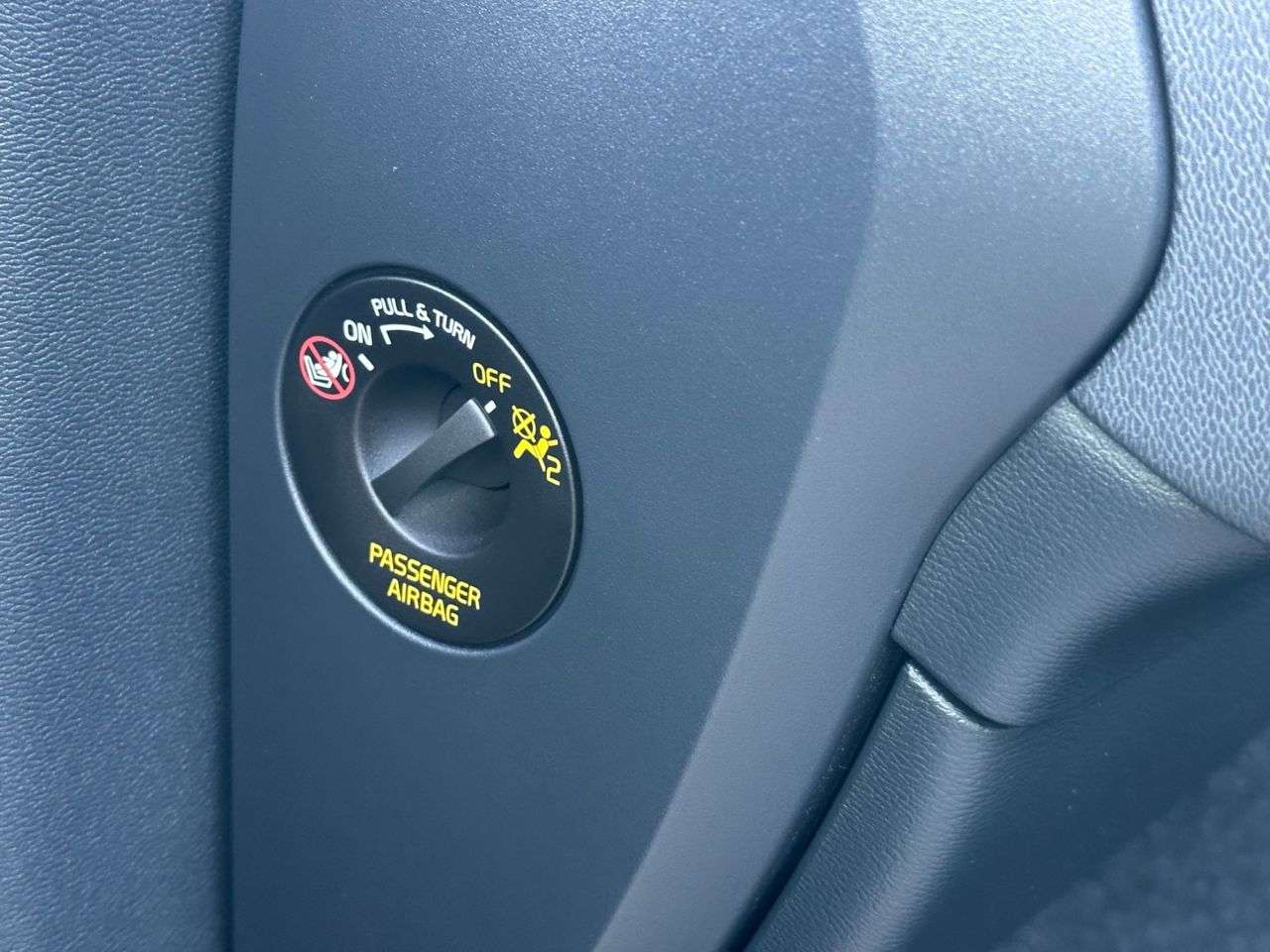 2020 VOLVO XC40 2020 VOLVO XC40
