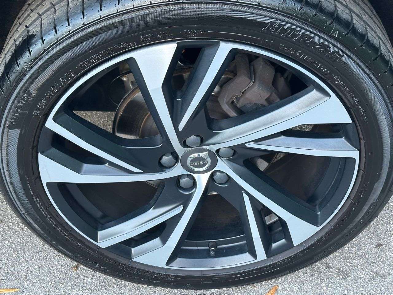 2020 VOLVO XC40 2020 VOLVO XC40
