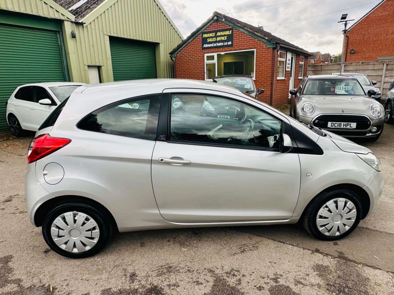 A 2014 FORD KA 1.2 Edge Hatchback 3dr Petrol Manual Euro 5 (s/s) (69 ps) A 2014 FORD KA 1.2 Edge Hatchback 3dr Petrol Manual Euro 5 (s/s) (69 ps)